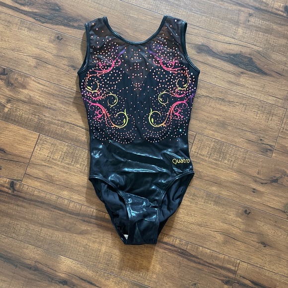 Quatro leotard , wore ones and the she quit - Picture 1 of 4